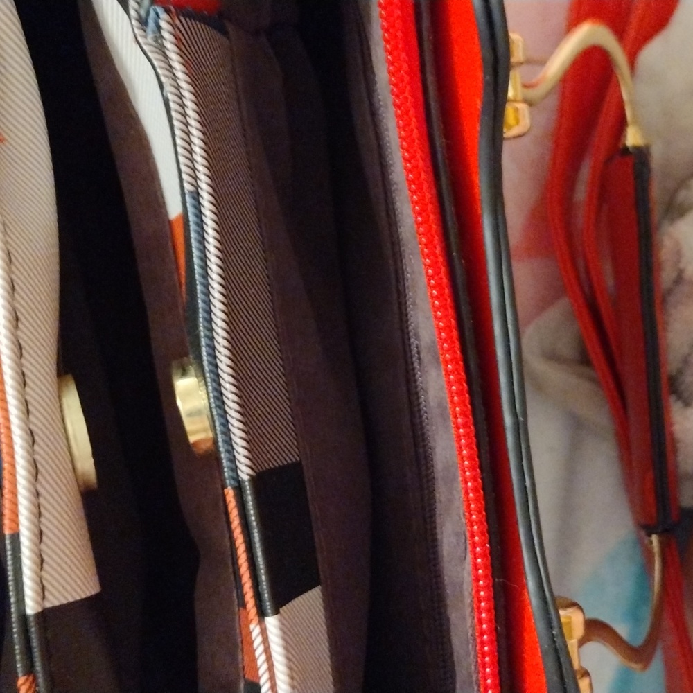 Purse - Picture 3 of 6